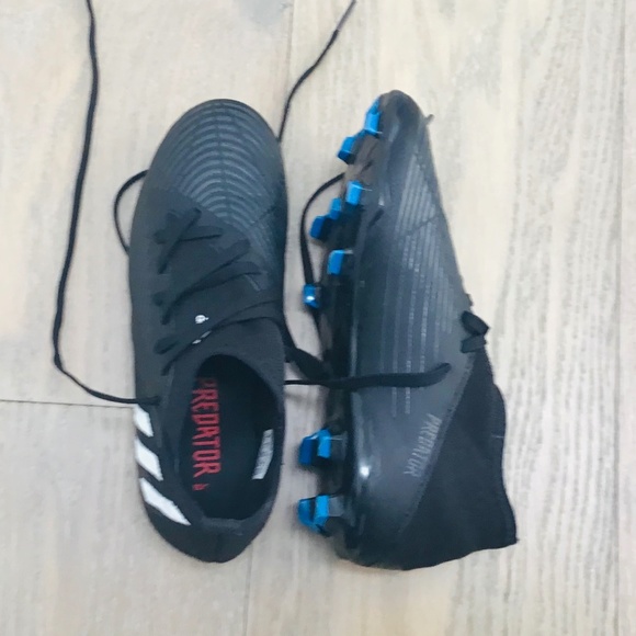 ADIDAS Predator Edge .3 size US 4 black football boots - Picture 6 of 8